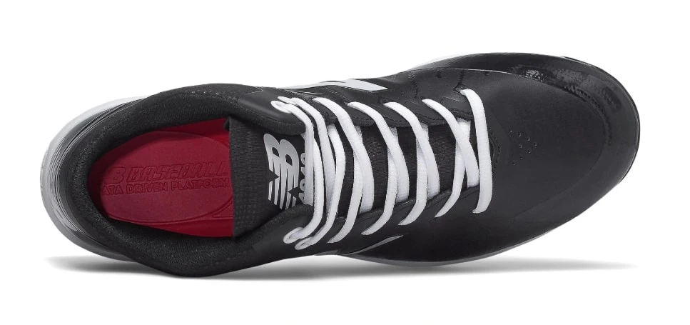 New Balance Senior 4040v5 Mid M4040BK5 Metal Baseball Cleat 5 New Balance Senior 4040v5 Mid M4040BK5 Metal Baseball Cleat - Image 3
