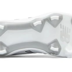 New Balance Women's Fuse V2 TPU SPFUSEW2 Softball Cleat 9 New Balance Women's Fuse V2 TPU SPFUSEW2 Softball Cleat -Wilson Shop ShopNewBalanceWomen sFusev2TPUSoftballCleatWhiteEdmontonCanada.4